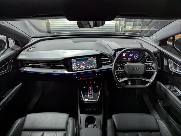 Used Audi Q4 e-tron 2021 for sale - 75609371: Photo 12