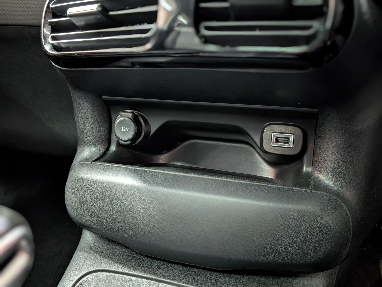 Used Citroen C4 Cactus 2019 for sale - 75884358: Photo 22