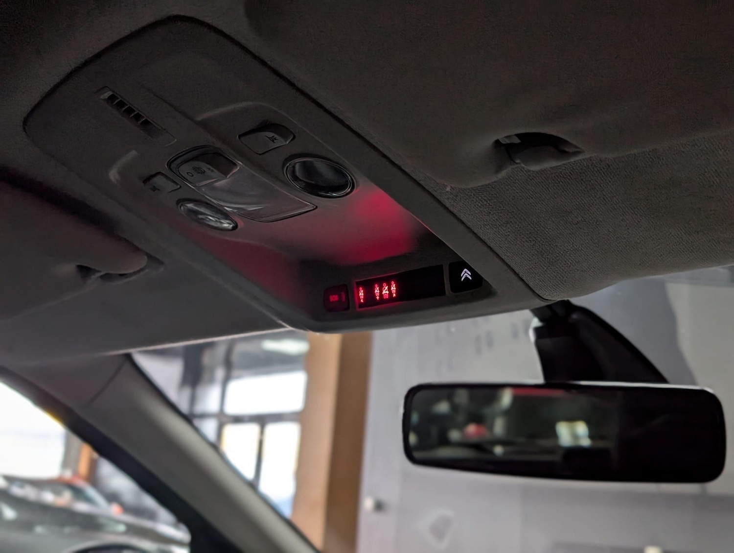 Used Citroen C4 Cactus 2019 for sale - 75884358: Photo 38