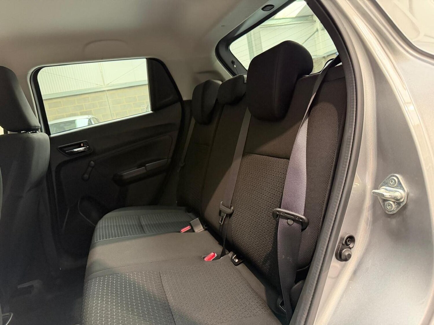 Used Suzuki Swift 2018 for sale - 77694256: Photo 19