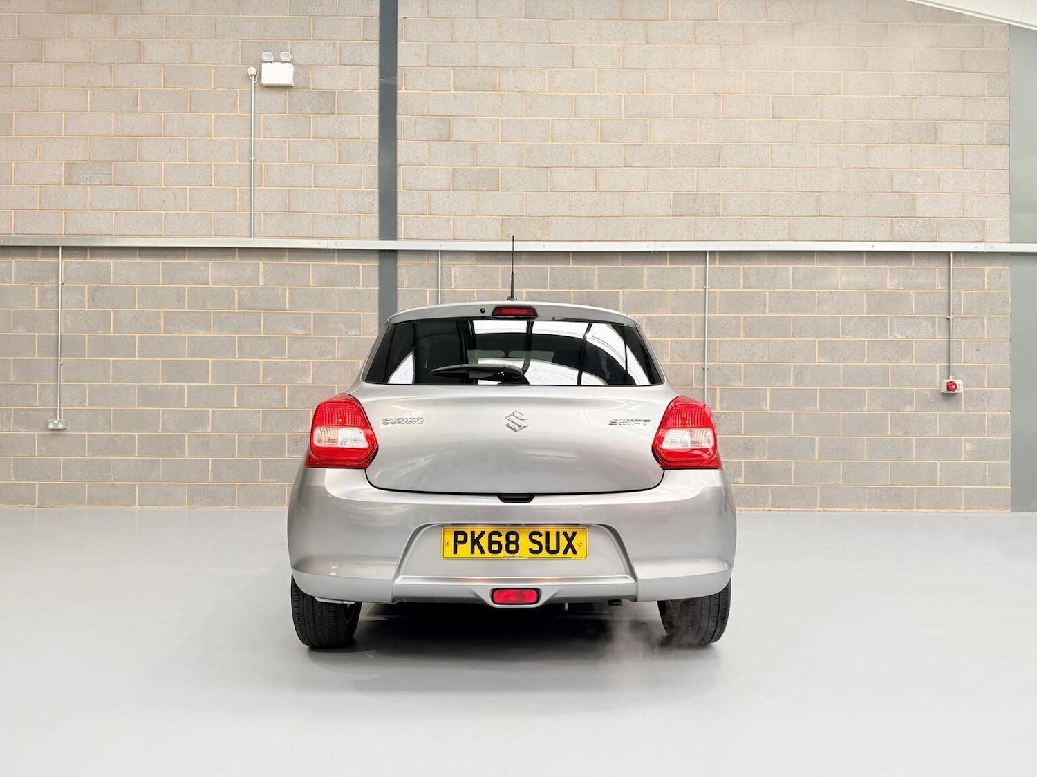 Used Suzuki Swift 2018 for sale - 77694256: Photo 7