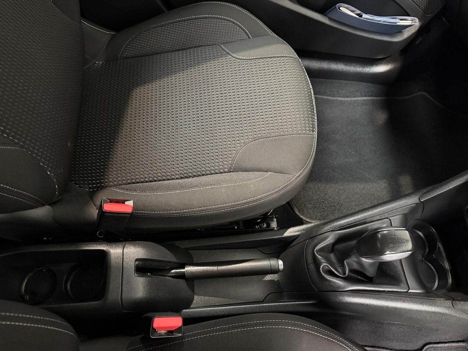 Used Peugeot 208 2017 for sale - 78045619: Photo 16