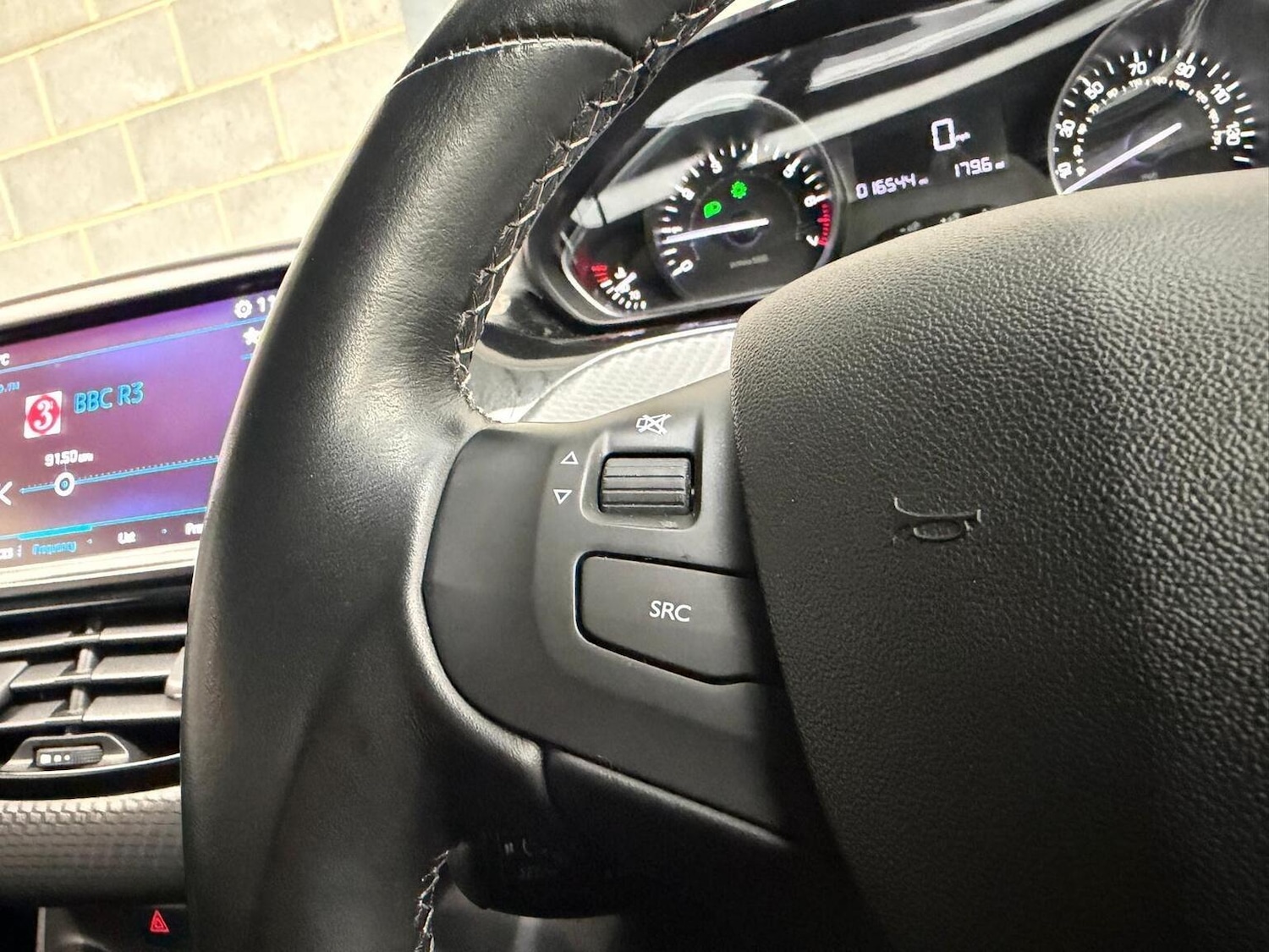 Used Peugeot 208 2017 for sale - 78045619: Photo 27