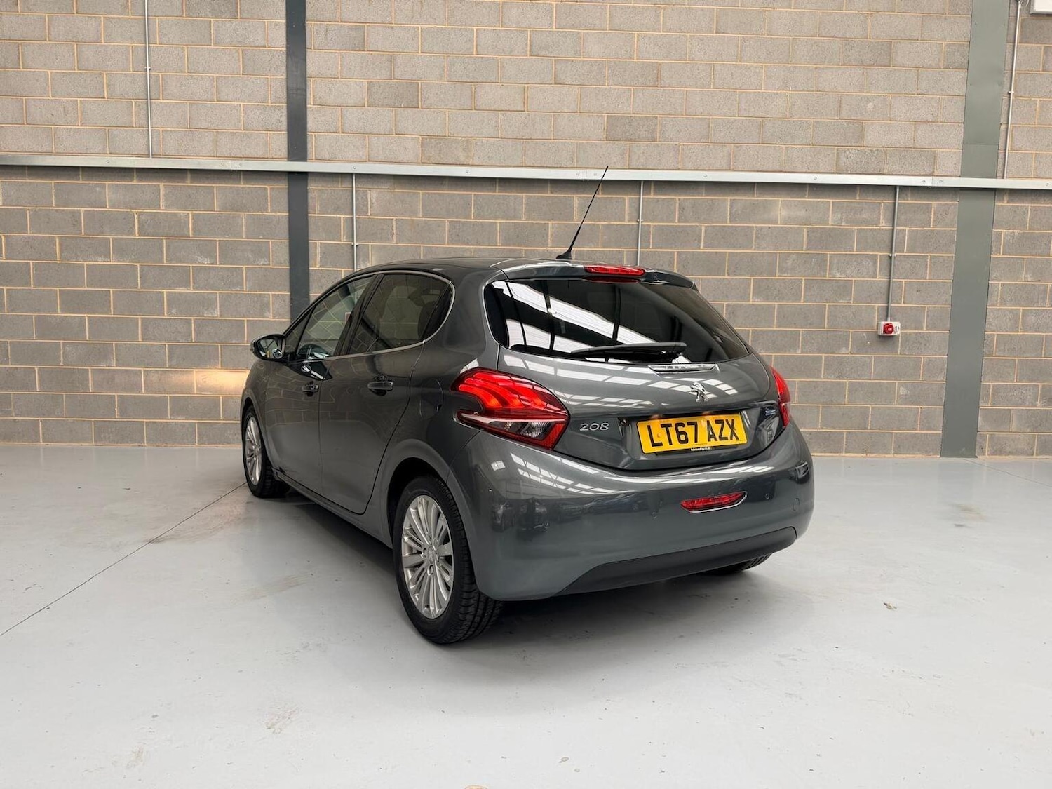 Used Peugeot 208 2017 for sale - 78045619: Photo 4