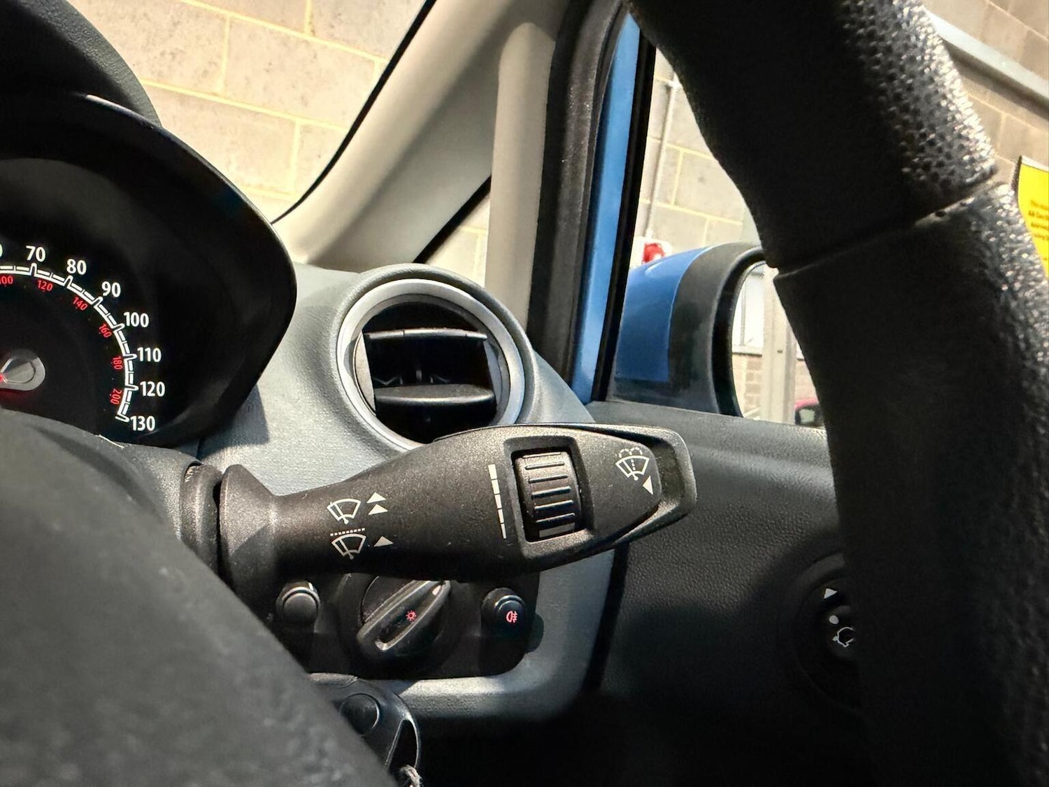 Used Ford Fiesta 2009 for sale - 78197952: Photo 23