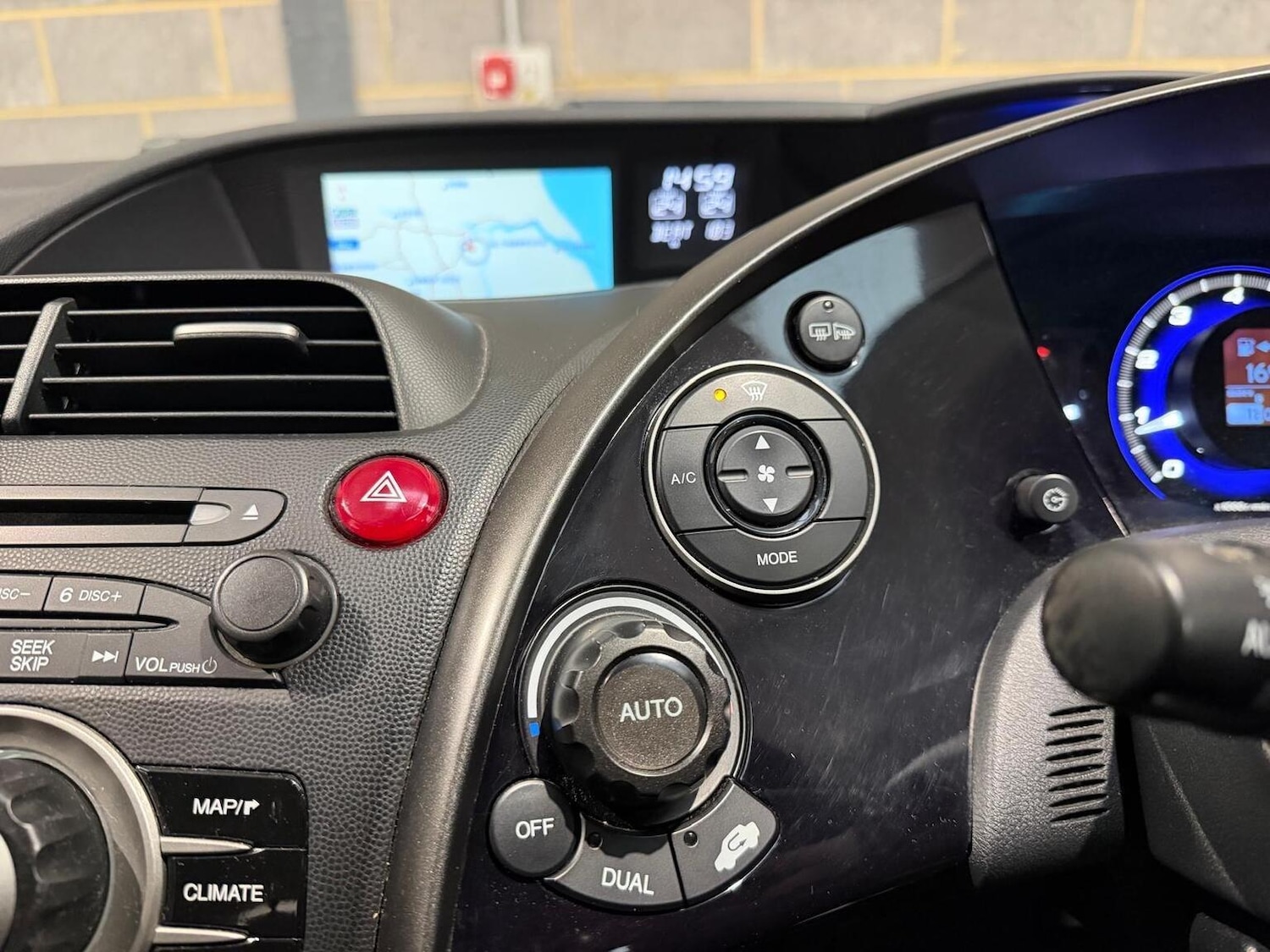 Used Honda Civic 2006 for sale - 77431396: Photo 25