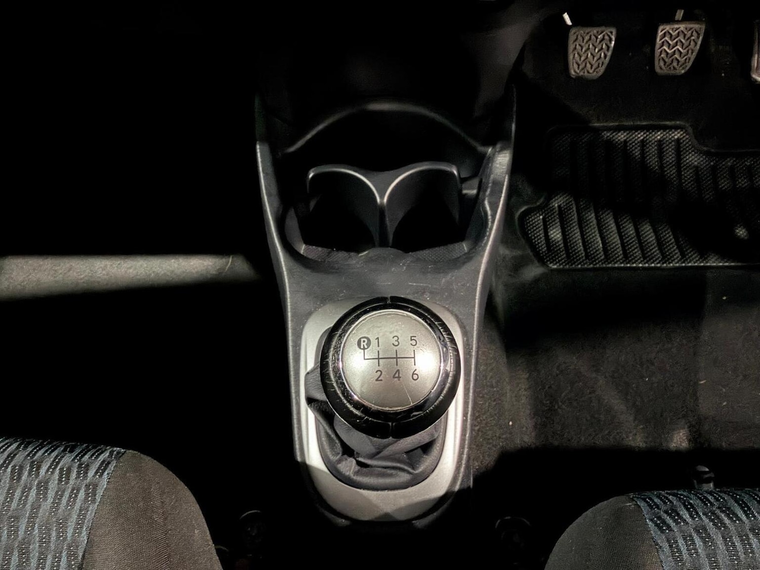 Used Toyota Yaris 2013 for sale - 77014813: Photo 12