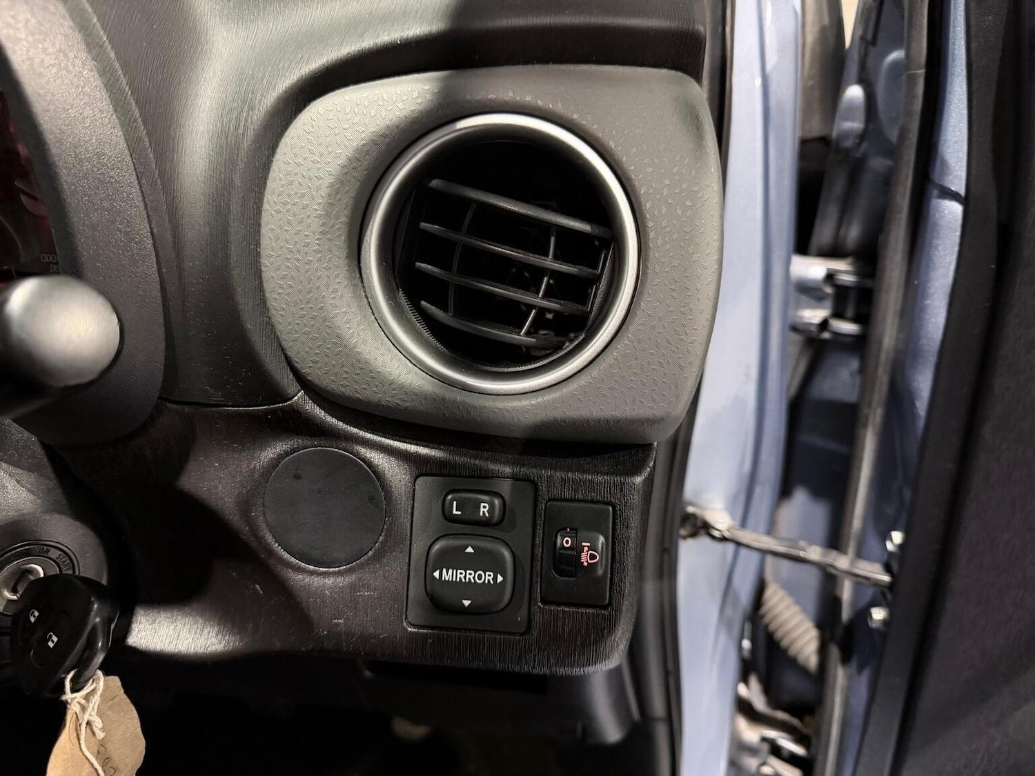 Used Toyota Yaris 2013 for sale - 77014813: Photo 22