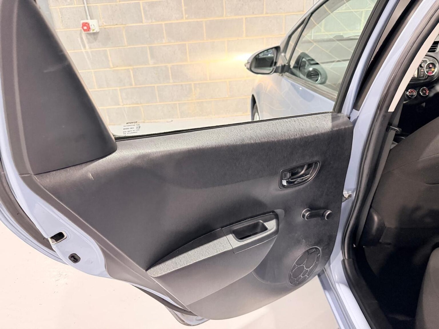 Used Toyota Yaris 2013 for sale - 77014813: Photo 27