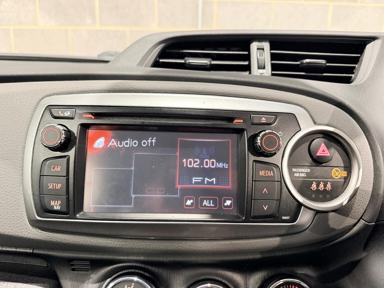 Used Toyota Yaris 2013 for sale - 77014813: Photo 36