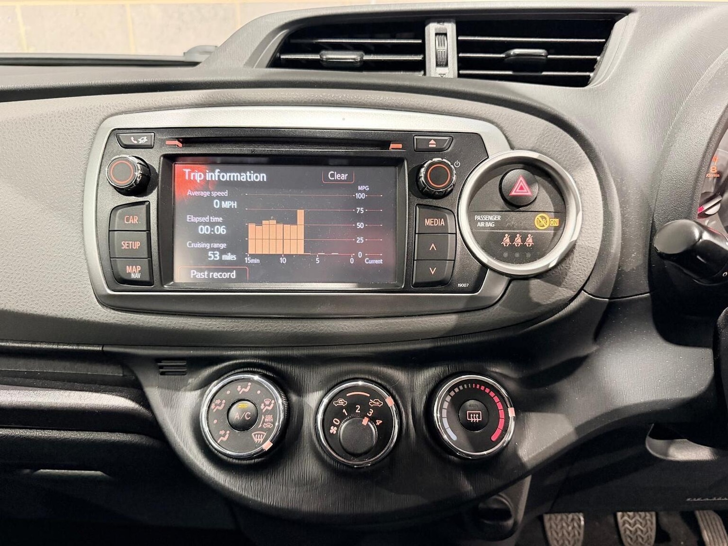 Used Toyota Yaris 2013 for sale - 77014813: Photo 38