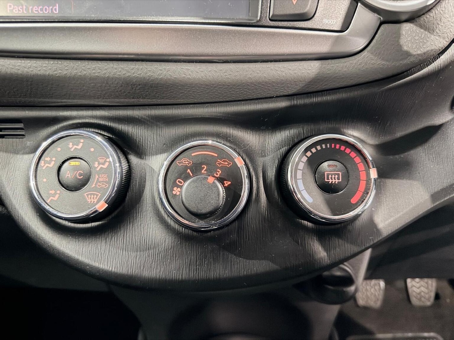 Used Toyota Yaris 2013 for sale - 77014813: Photo 54