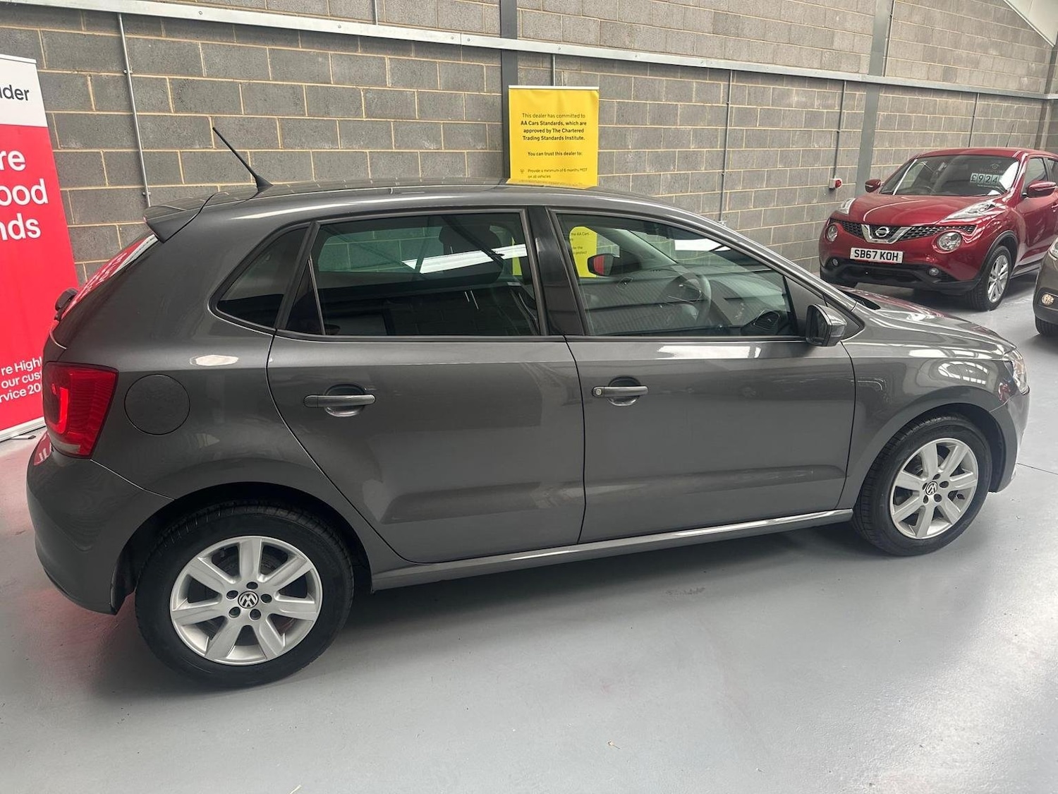 Used Volkswagen Polo 2014 for sale - 76945395: Photo 10