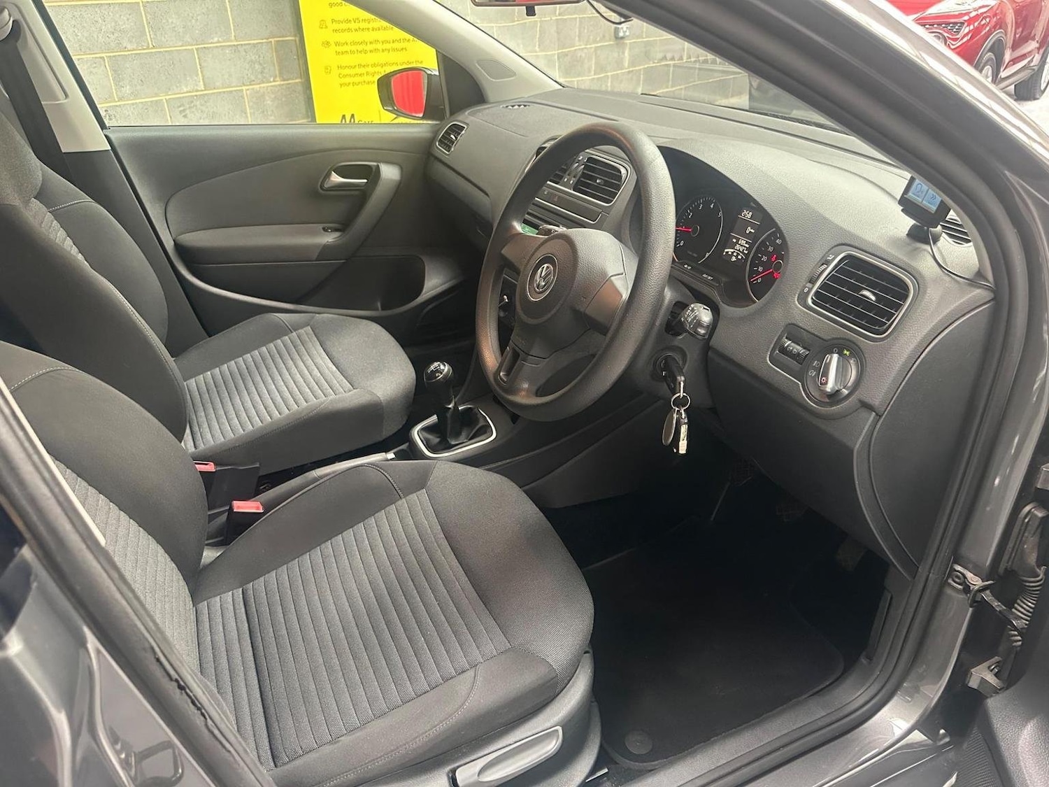 Used Volkswagen Polo 2014 for sale - 76945395: Photo 26