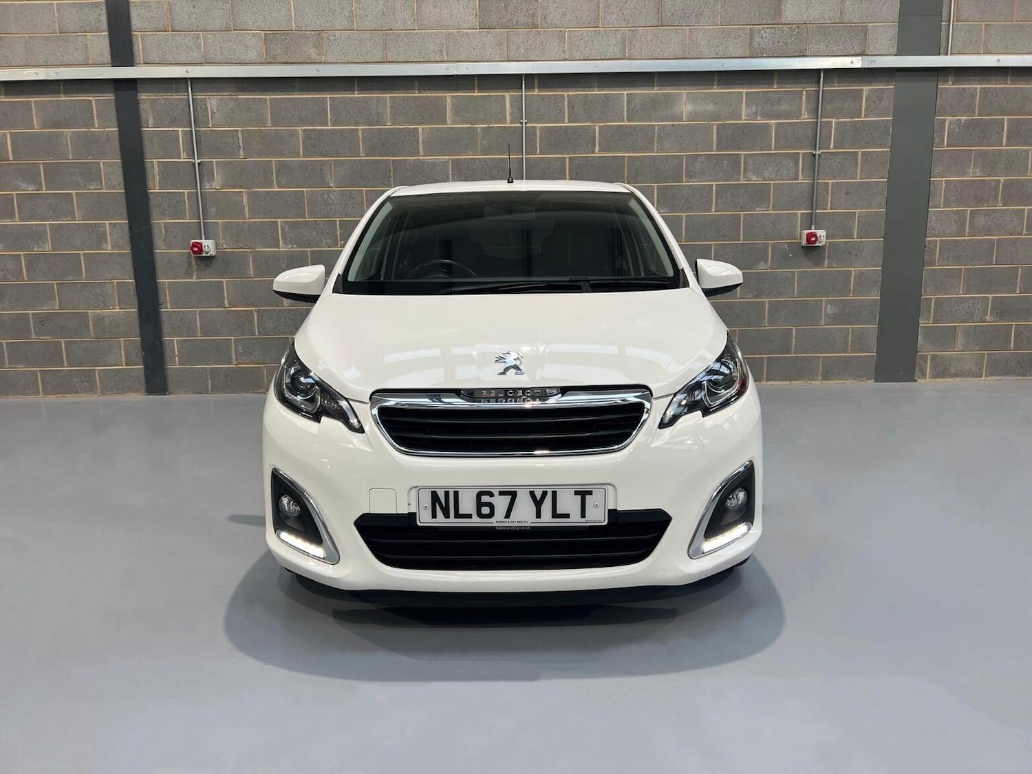 Used Peugeot 108 2017 for sale - 76945396: Photo 2