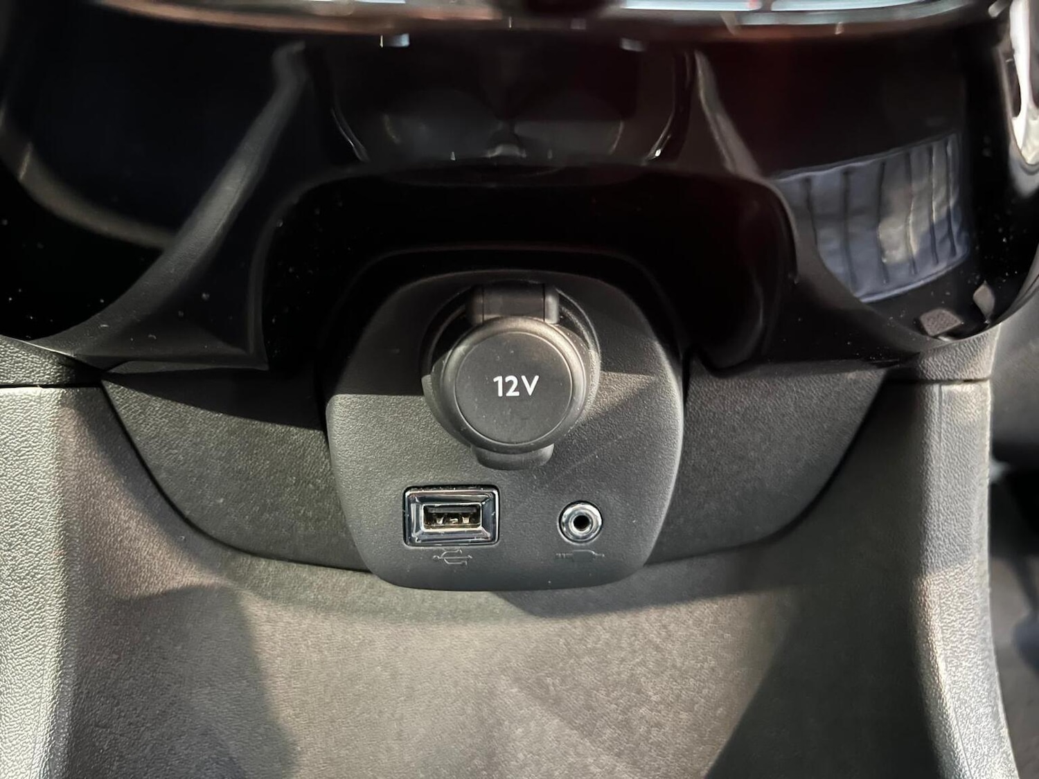 Used Peugeot 108 2017 for sale - 76945396: Photo 21