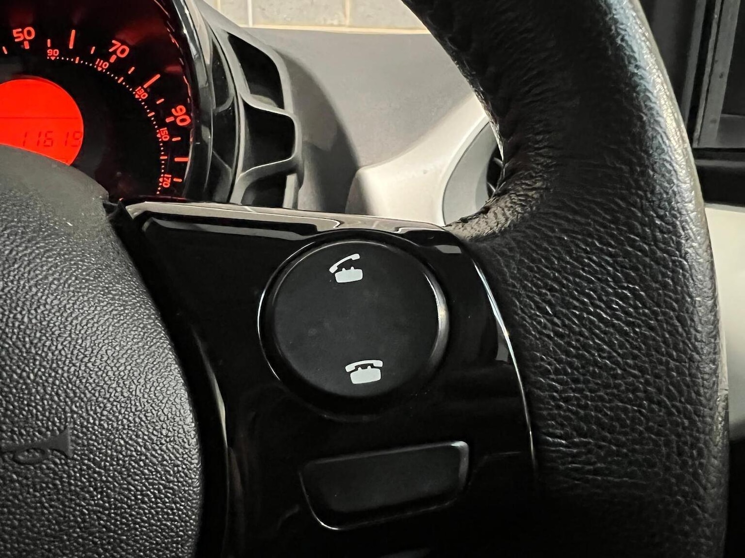 Used Peugeot 108 2017 for sale - 76945396: Photo 23