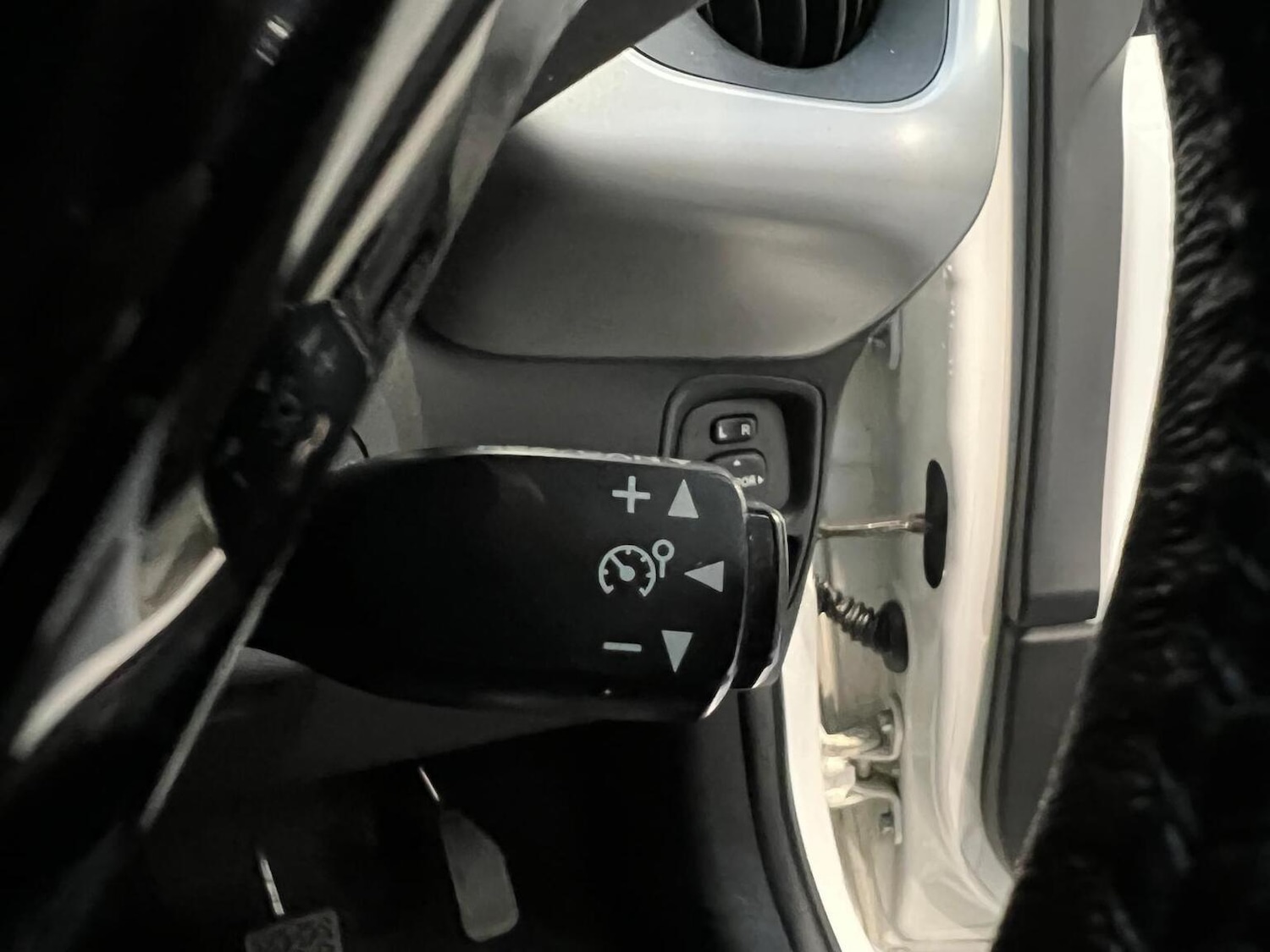 Used Peugeot 108 2017 for sale - 76945396: Photo 48