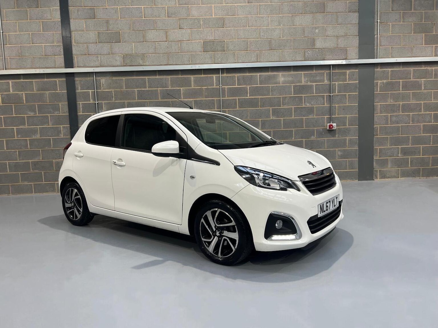 Used Peugeot 108 2017 for sale - 76945396: Photo 5