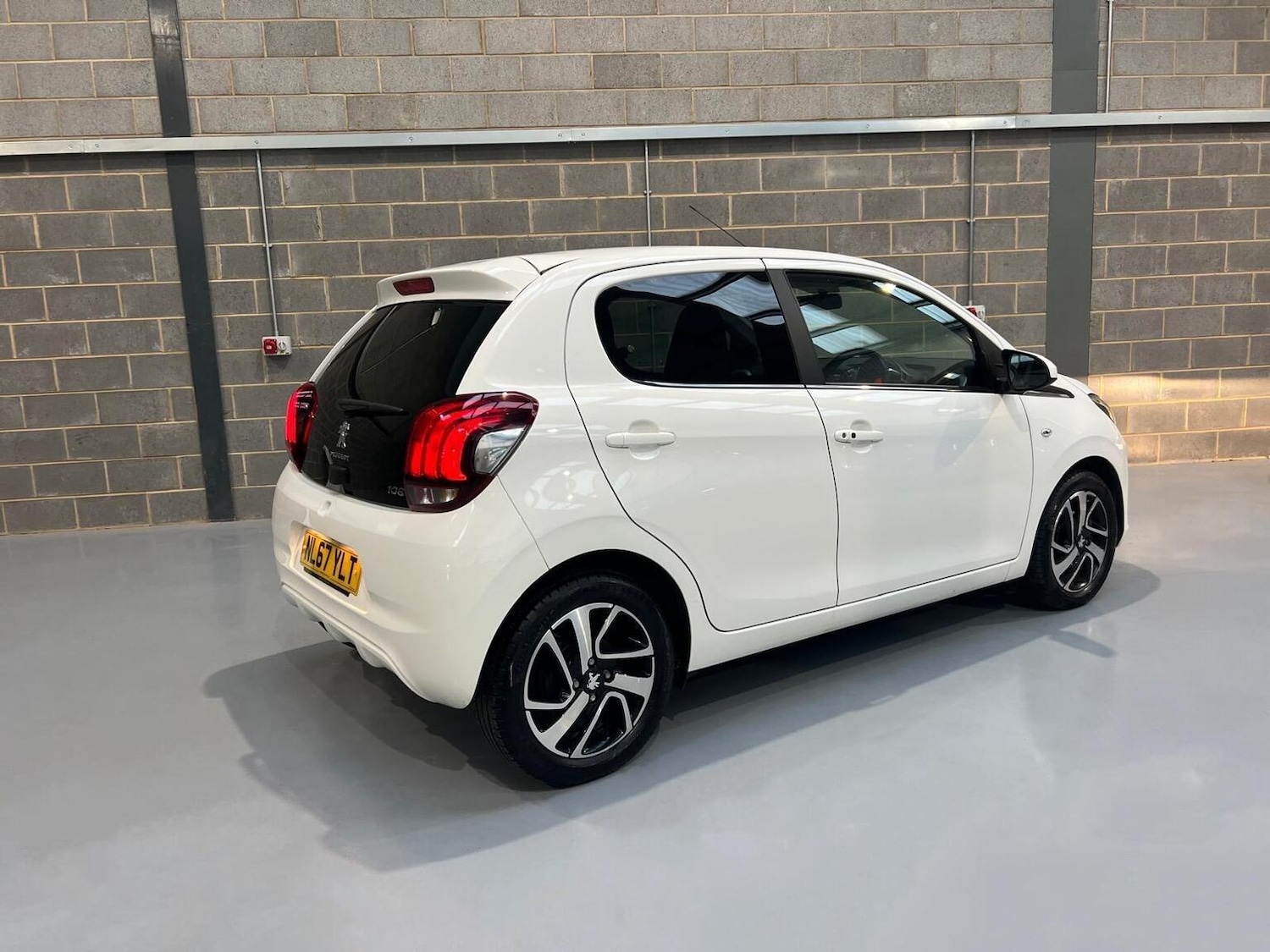 Used Peugeot 108 2017 for sale - 76945396: Photo 9