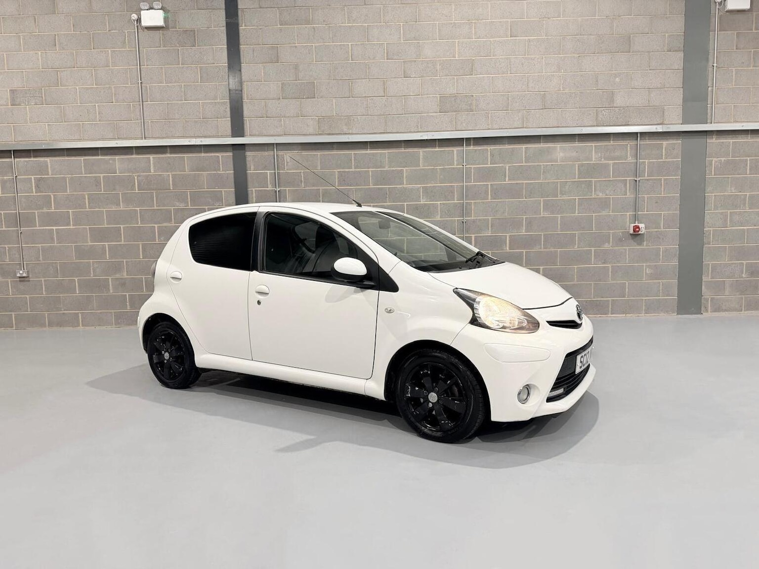 Used Toyota AYGO 2012 for sale - 77431406: Photo 5