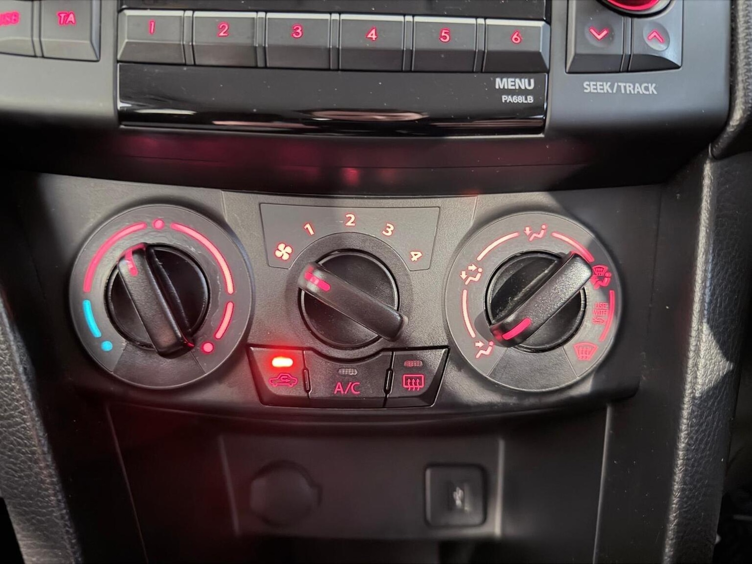 Used Suzuki Swift 2014 for sale - 77977131: Photo 12