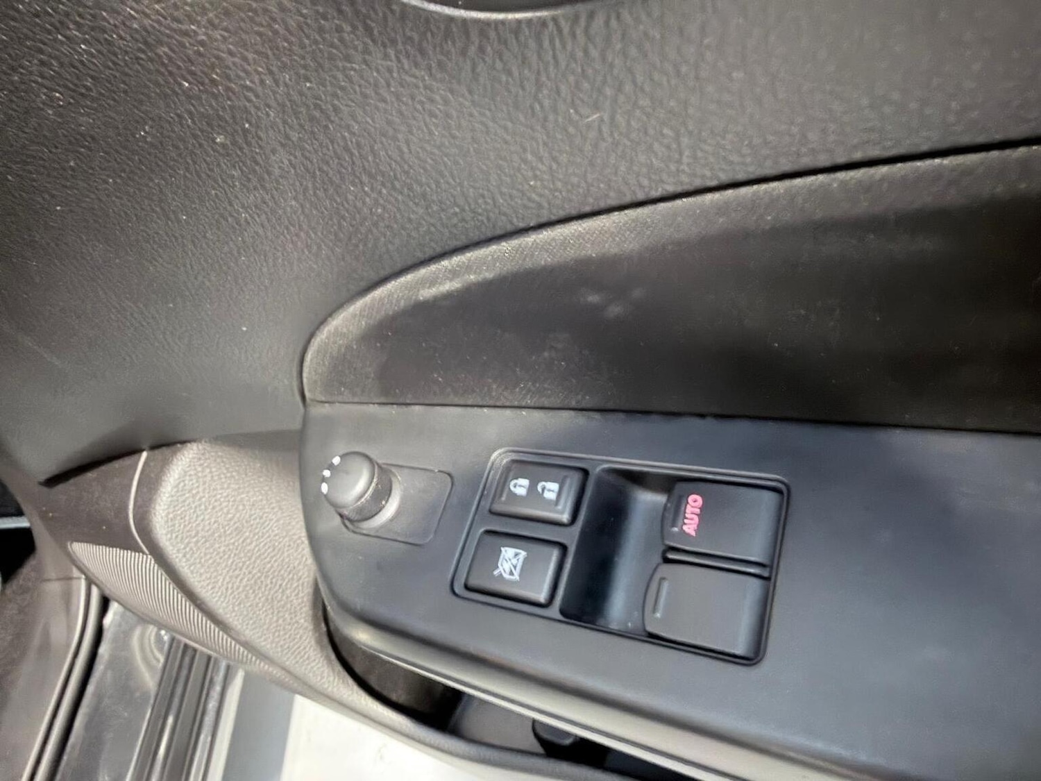 Used Suzuki Swift 2014 for sale - 77977131: Photo 29