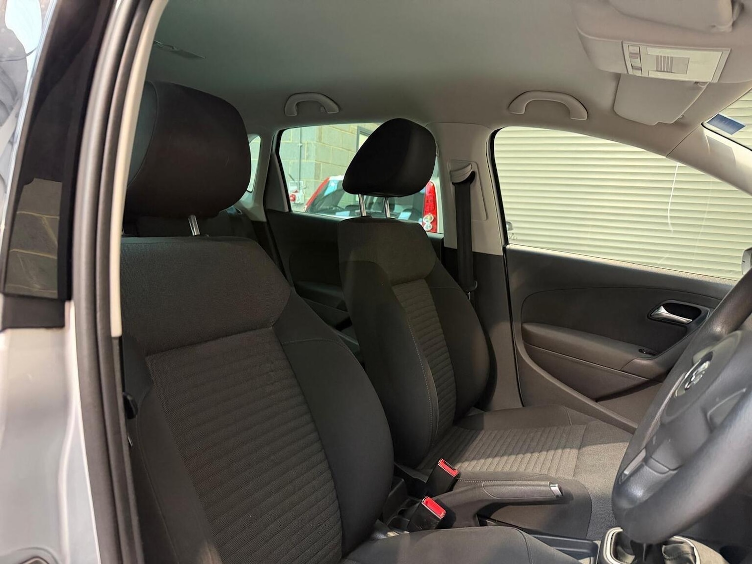 Used Volkswagen Polo 2011 for sale - 77314093: Photo 15