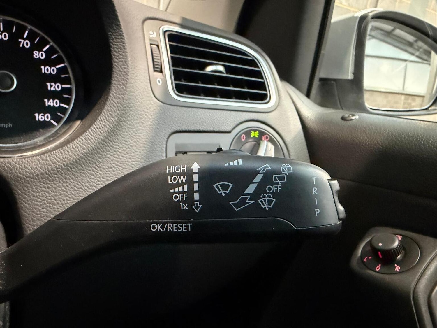 Used Volkswagen Polo 2011 for sale - 77314093: Photo 21