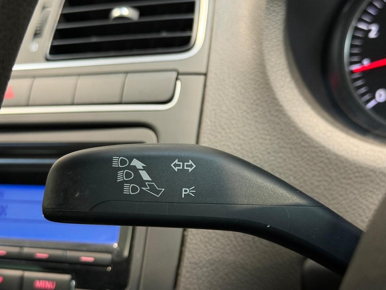 Used Volkswagen Polo 2011 for sale - 77314093: Photo 22