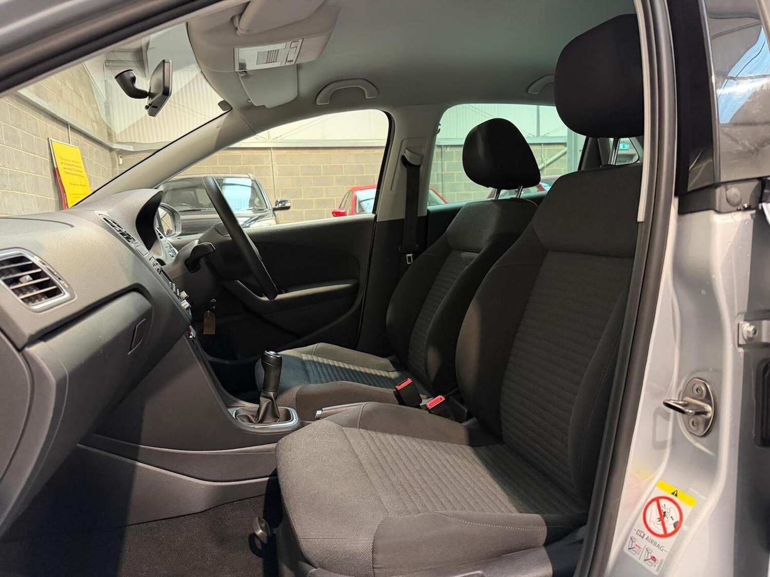 Used Volkswagen Polo 2011 for sale - 77314093: Photo 39