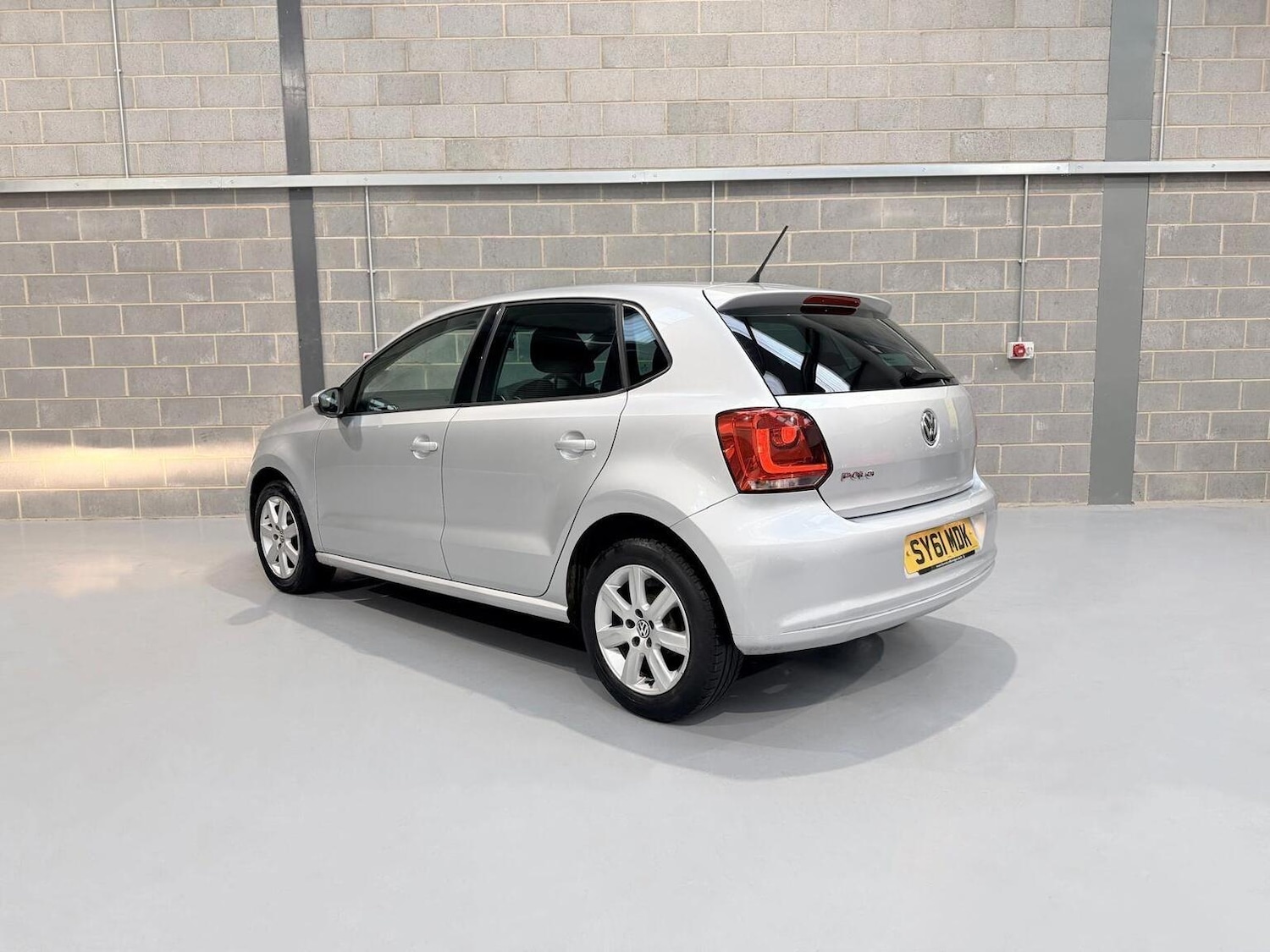 Used Volkswagen Polo 2011 for sale - 77314093: Photo 4