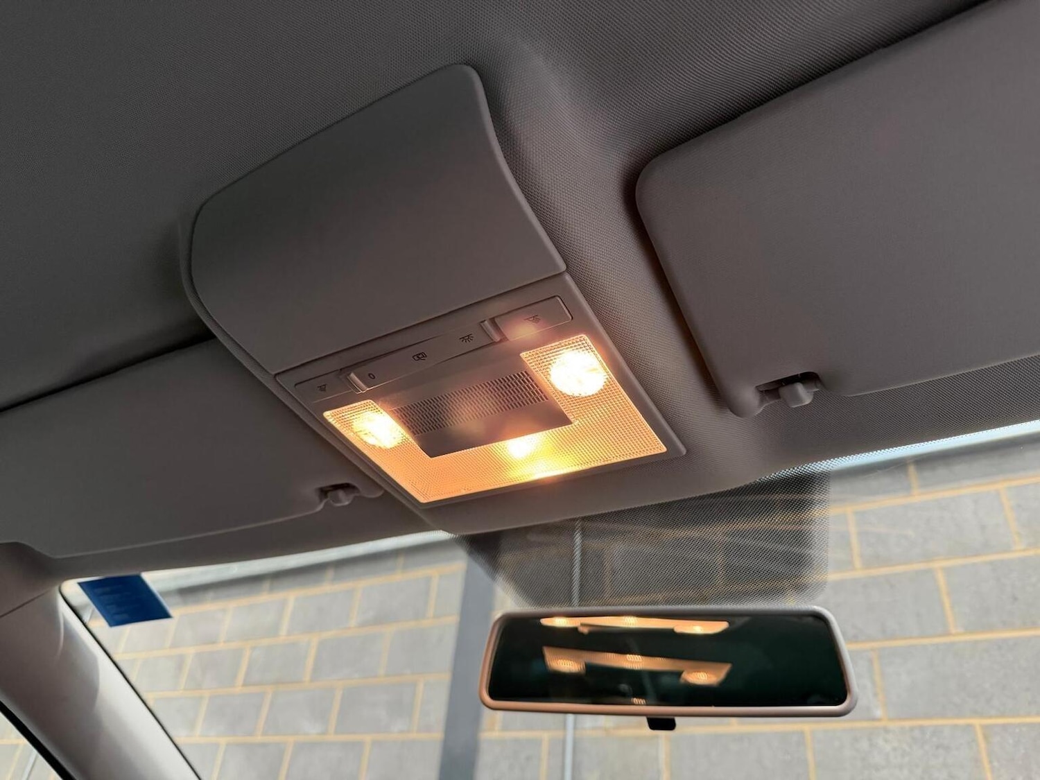 Used Volkswagen Polo 2011 for sale - 77314093: Photo 41