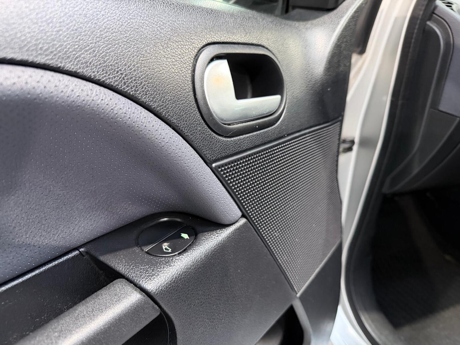 Used Ford Fiesta 2006 for sale - 77014805: Photo 29