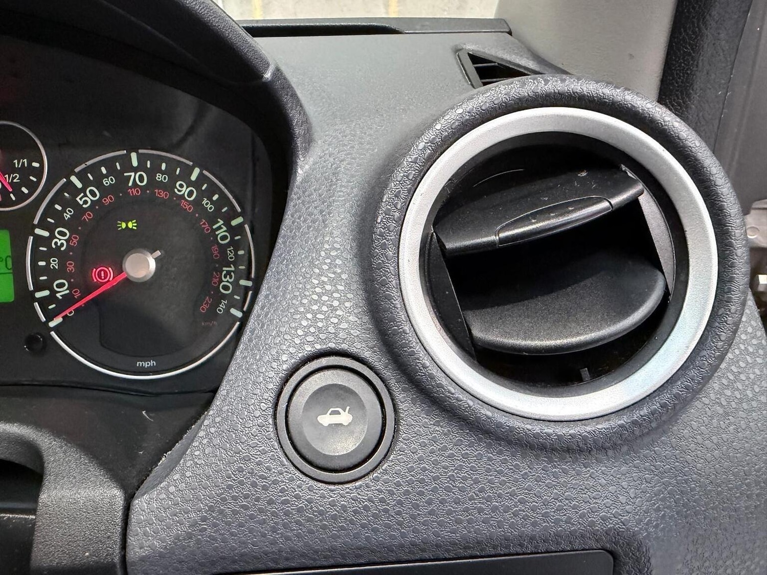 Used Ford Fiesta 2006 for sale - 77014805: Photo 31