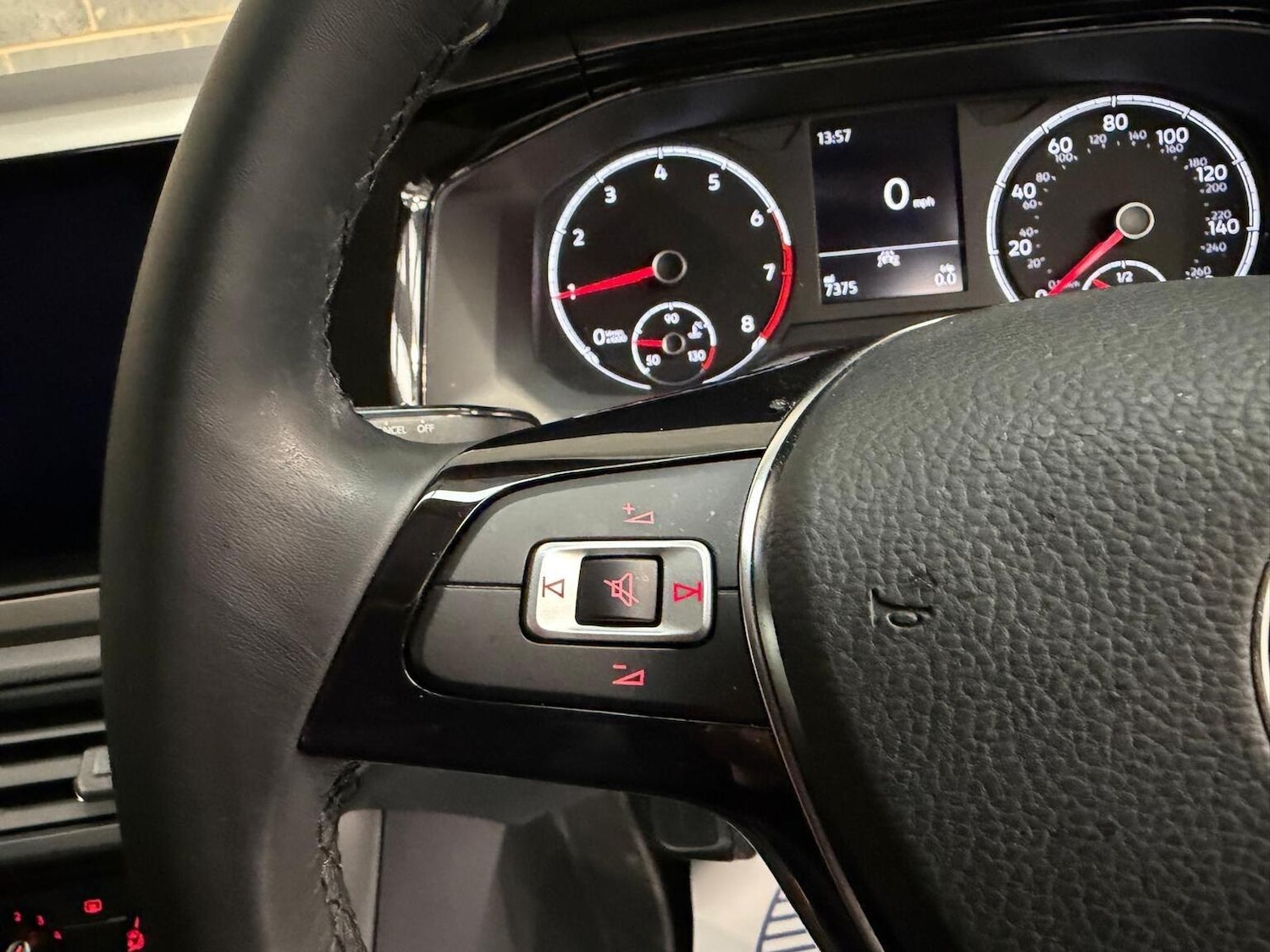 Used Volkswagen Polo 2020 for sale - 77148207: Photo 24