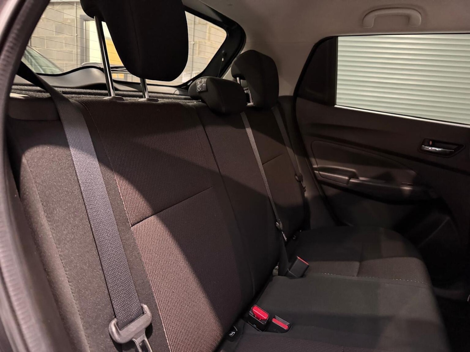 Used Suzuki Swift 2018 for sale - 77474843: Photo 18