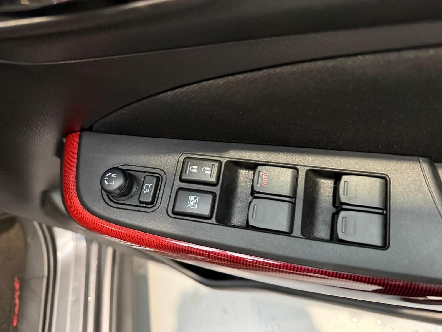 Used Suzuki Swift 2018 for sale - 77474843: Photo 26