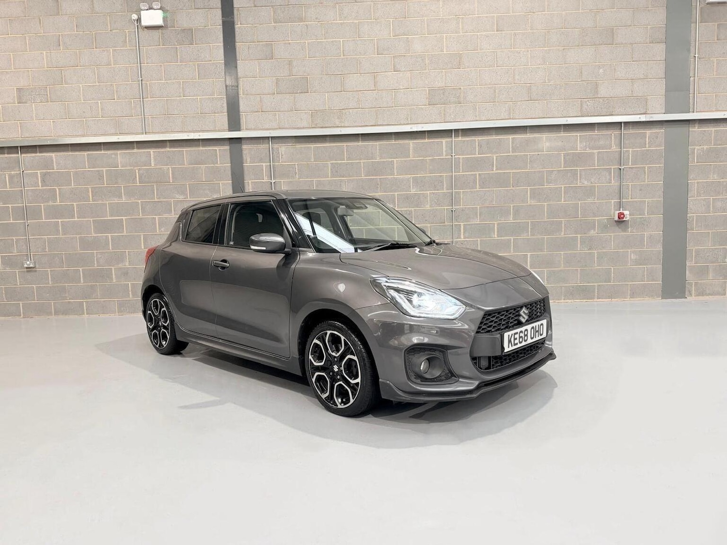 Used Suzuki Swift 2018 for sale - 77474843: Photo 5