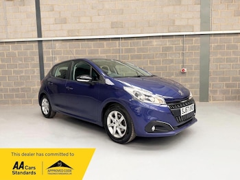 Used Peugeot 208 2017 for sale - 79246614: Photo