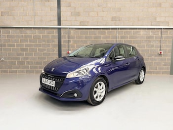 Used Peugeot 208 2017 for sale - 79246614: Photo