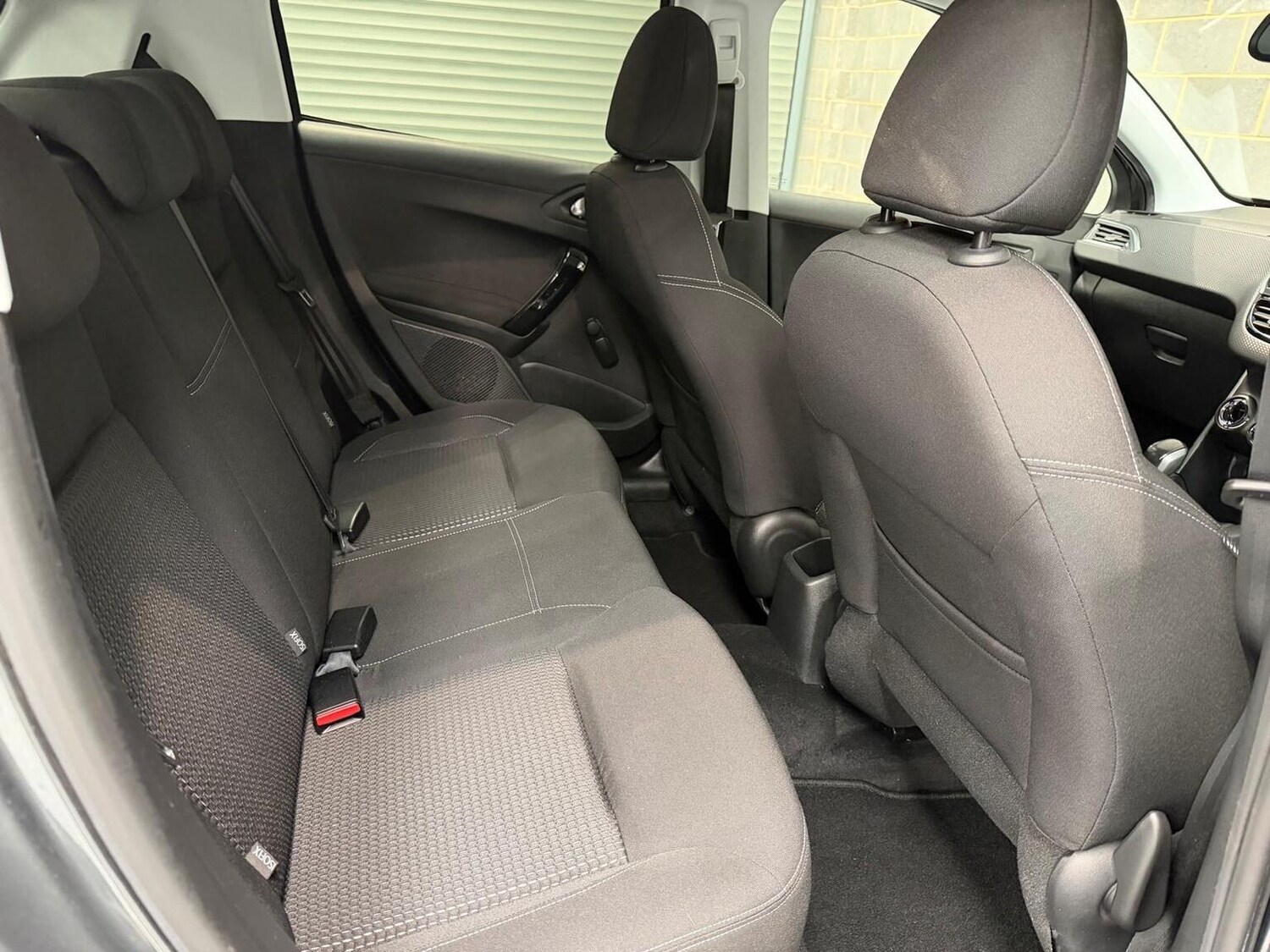 Used Peugeot 208 2017 for sale - 78197986: Photo 22