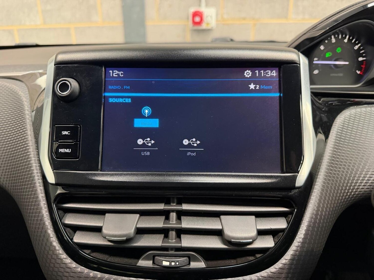 Used Peugeot 208 2017 for sale - 78197986: Photo 40