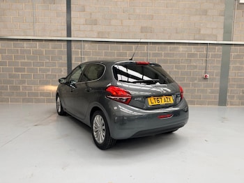 Used Peugeot 208 2017 for sale - 78197986: Photo