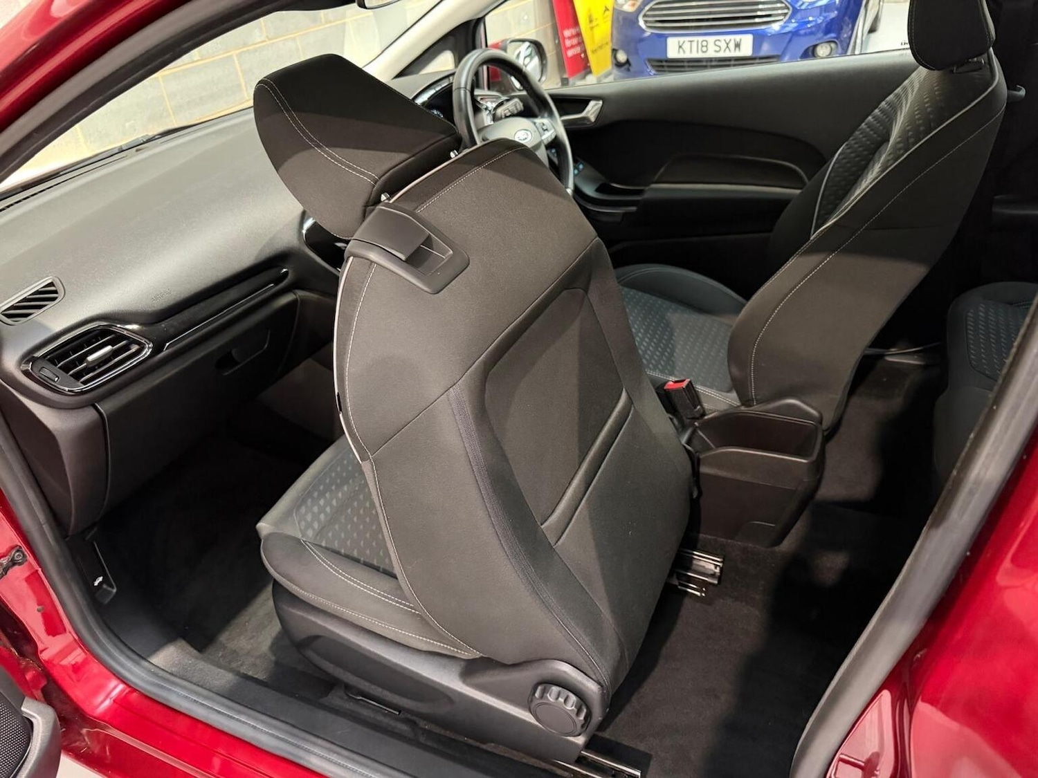 Used Ford Fiesta 2017 for sale - 77023136: Photo 34