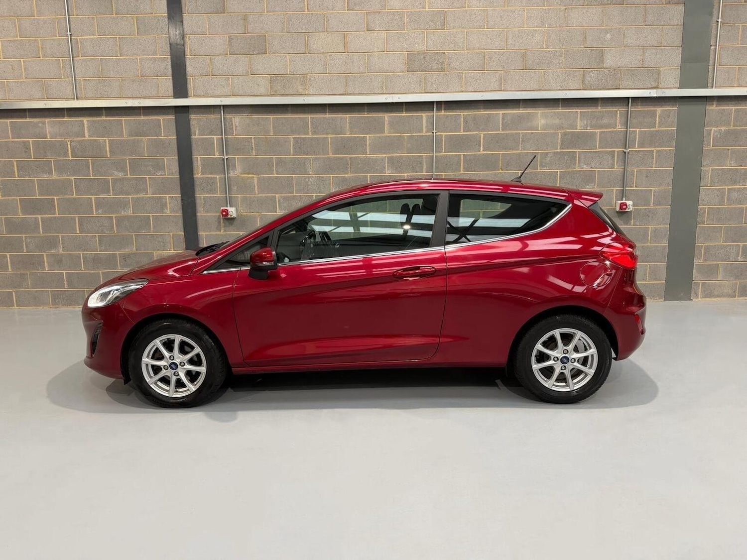 Used Ford Fiesta 2017 for sale - 77023136: Photo 6