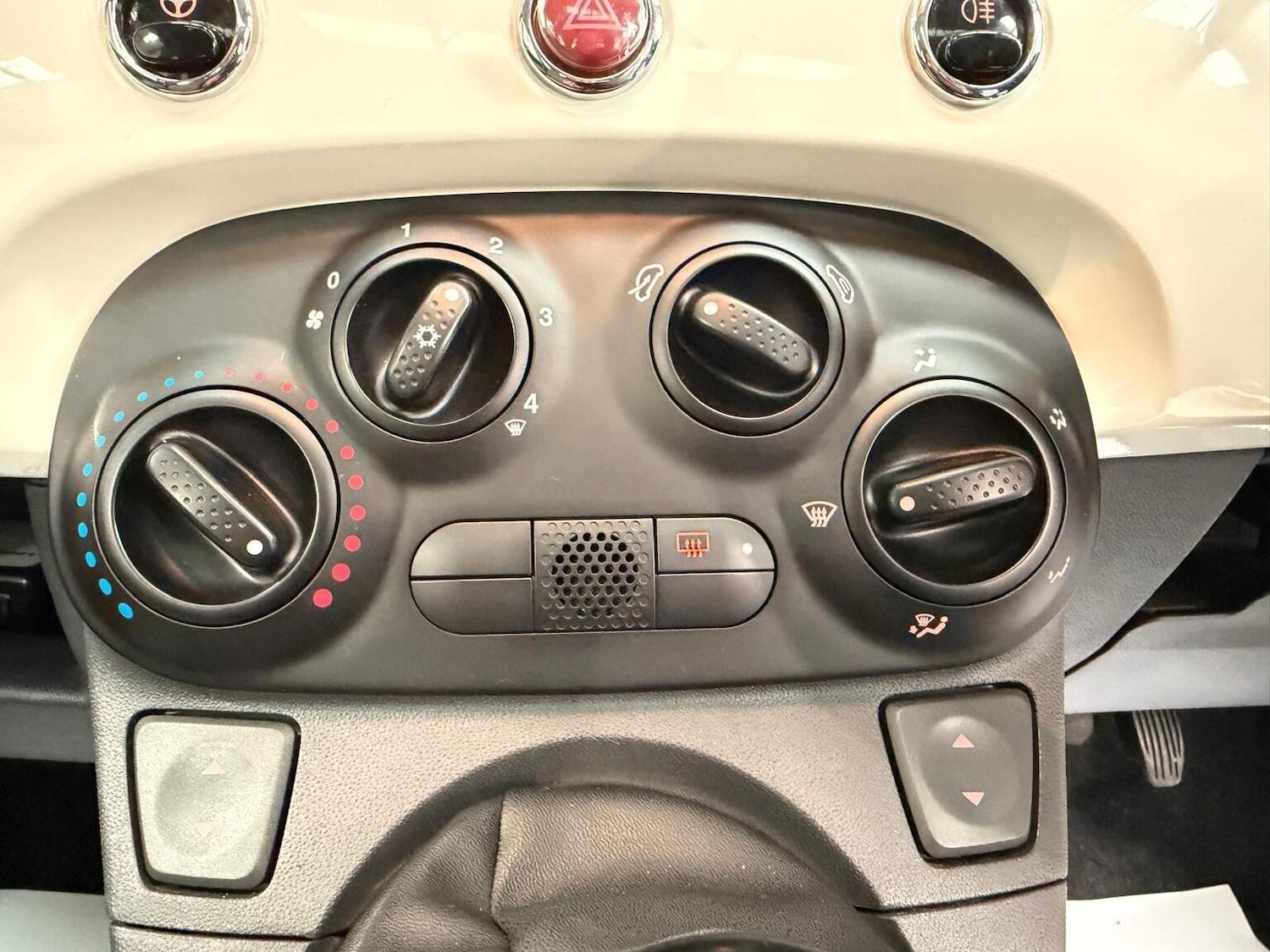 Used Fiat 500 2010 for sale - 77213490: Photo 25