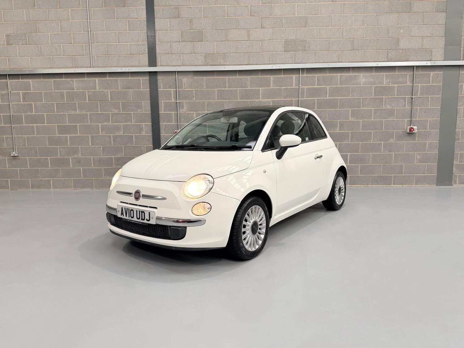 Used Fiat 500 2010 for sale - 77213490: Photo 3