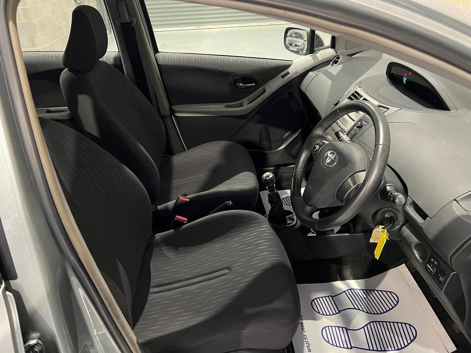 Used Toyota Yaris 2009 for sale - 76945397: Photo 11