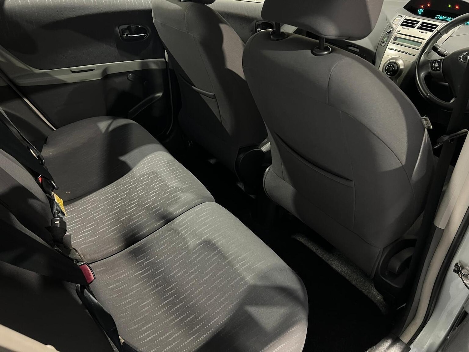 Used Toyota Yaris 2009 for sale - 76945397: Photo 13